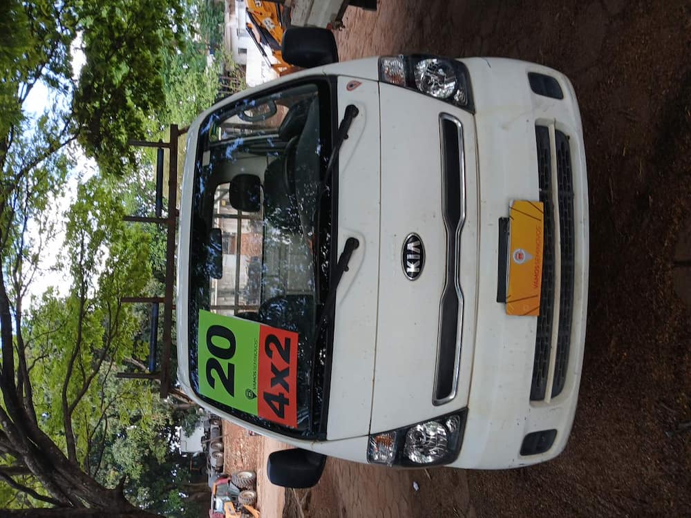 Kia Bongo K-2500 STD 4x2 RS (cab. simples)