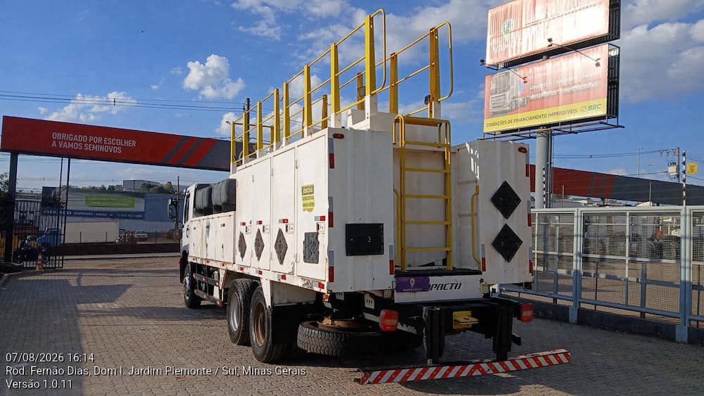 VOLKSWAGEN 26.280 CRM 6X4