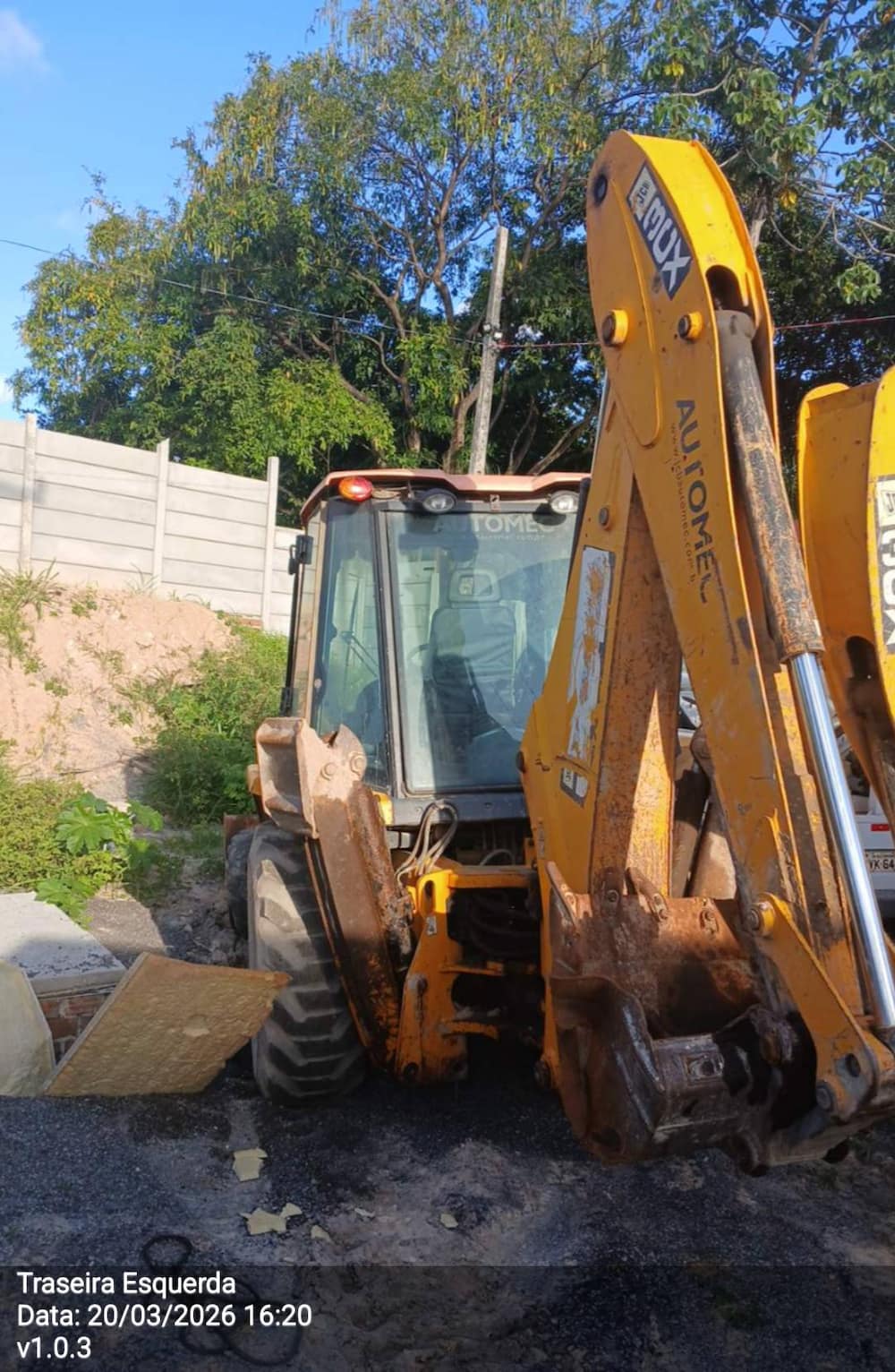 JCB RETROESCAVADEIRA