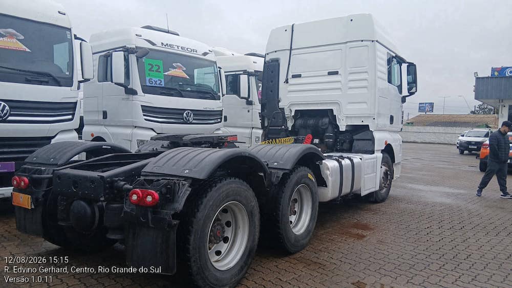 VOLKSWAGEN 29.520 METEOR 6X4