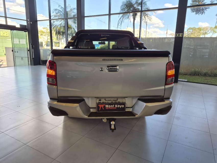 Mitsubishi L200 TRITON 2.4 16V TURBO DIESEL SPORT HPE CD 4P 4X4 AUTOMÁTICO 2018/2019