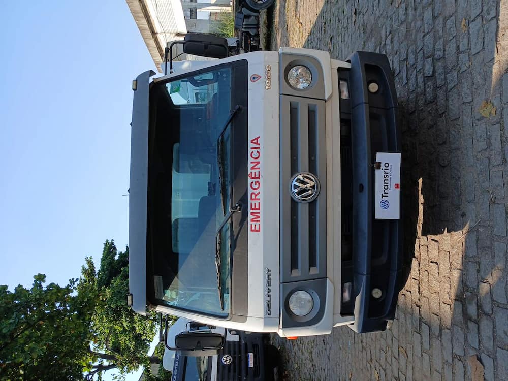 VOLKSWAGEN 10-160 E DELIVERY 2P DIESEL E5
