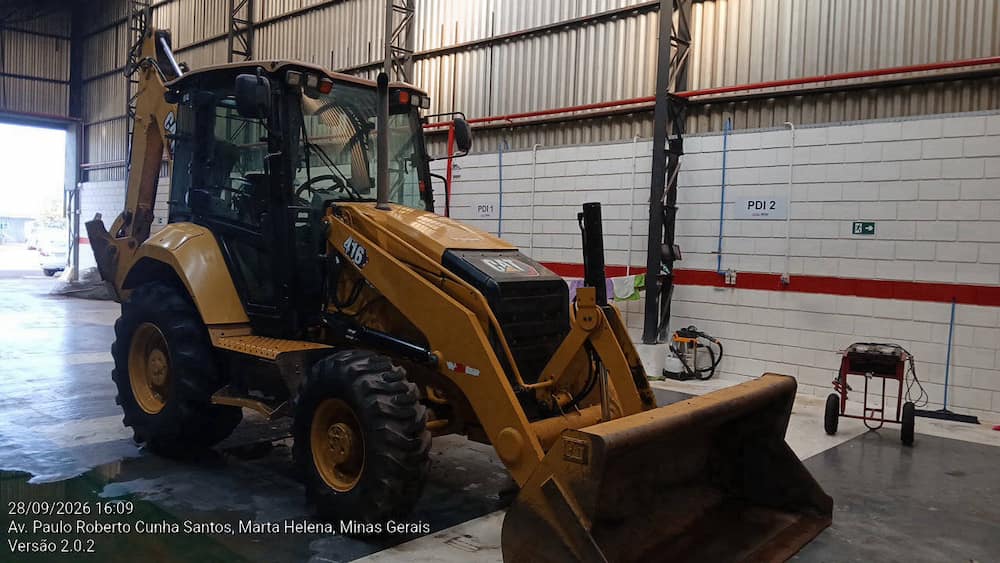 CATERPILLAR CAT RETROESCAVADEIRA 416 F2