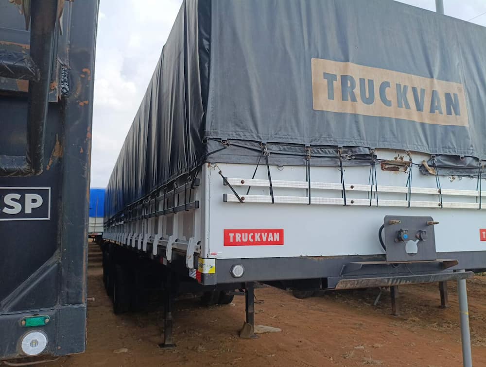 TRUCKVAN SR GRANELEIRO 4E 1+3