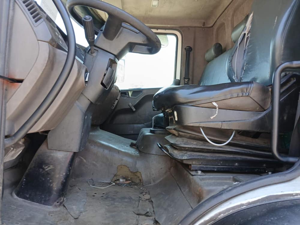Volkswagen 24-260 E Constel. 6x2 2p (diesel)(E5)