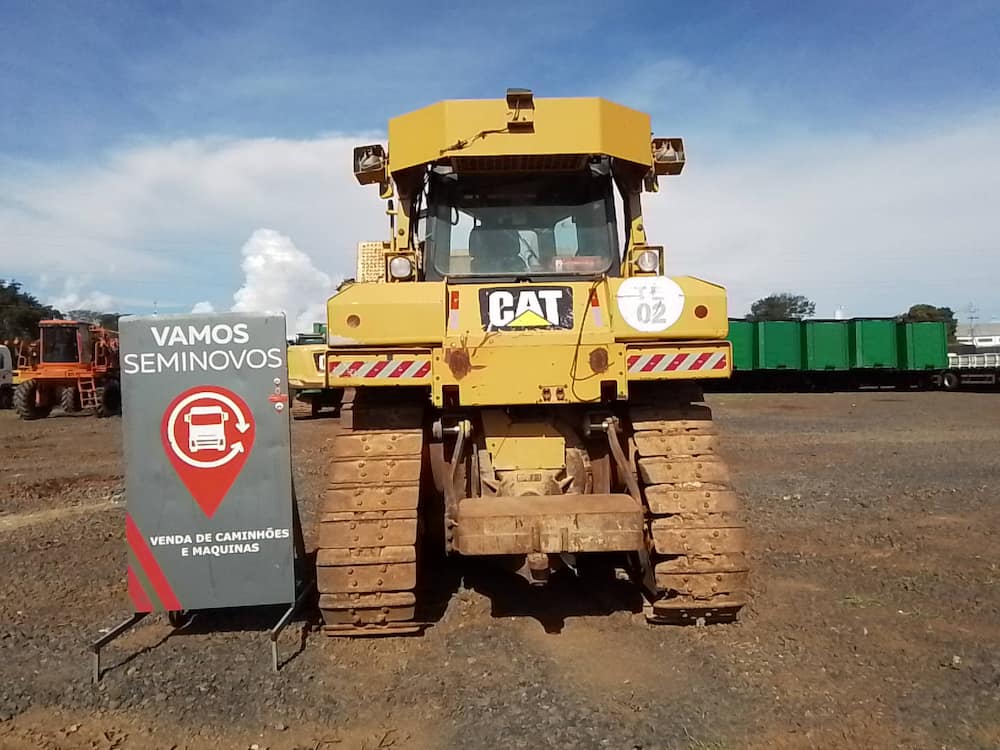 CATERPILLAR D6T XL