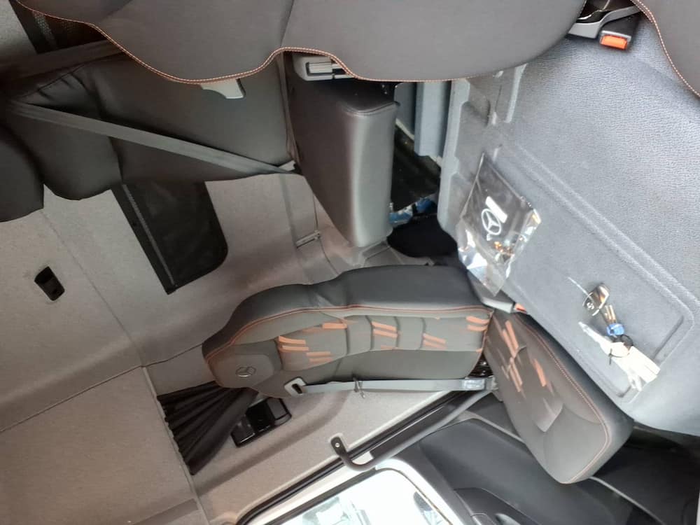 MERCEDES-BENZ ATEGO 2433 CABINE ESTENDIDA