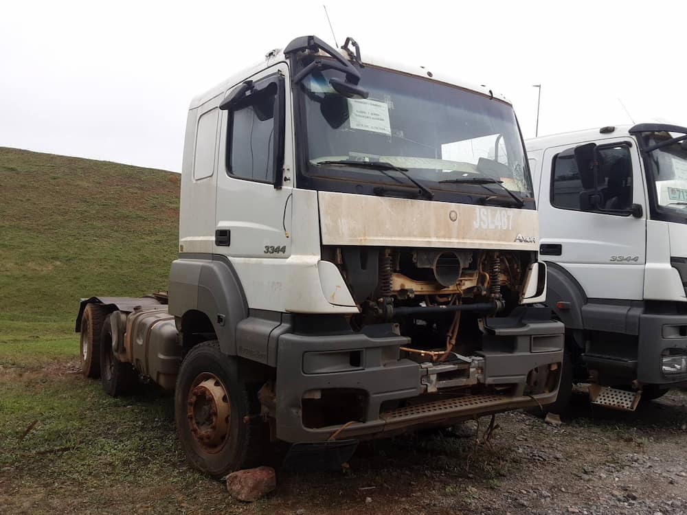 Mercedes-Benz Axor 3344 S (6X4)