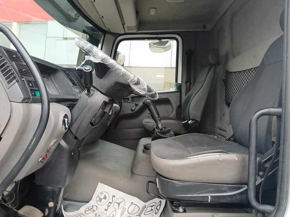 Volkswagen 24.280 Constellation 24.280 E DC