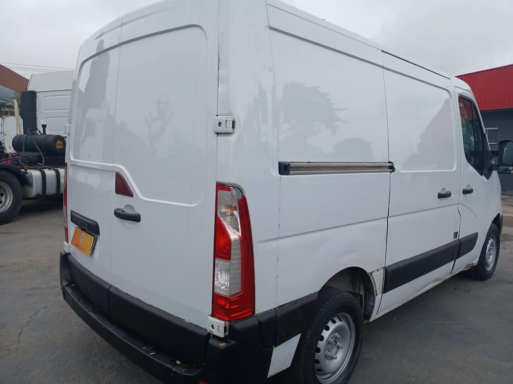 RENAULT MASTER FUR L1H1