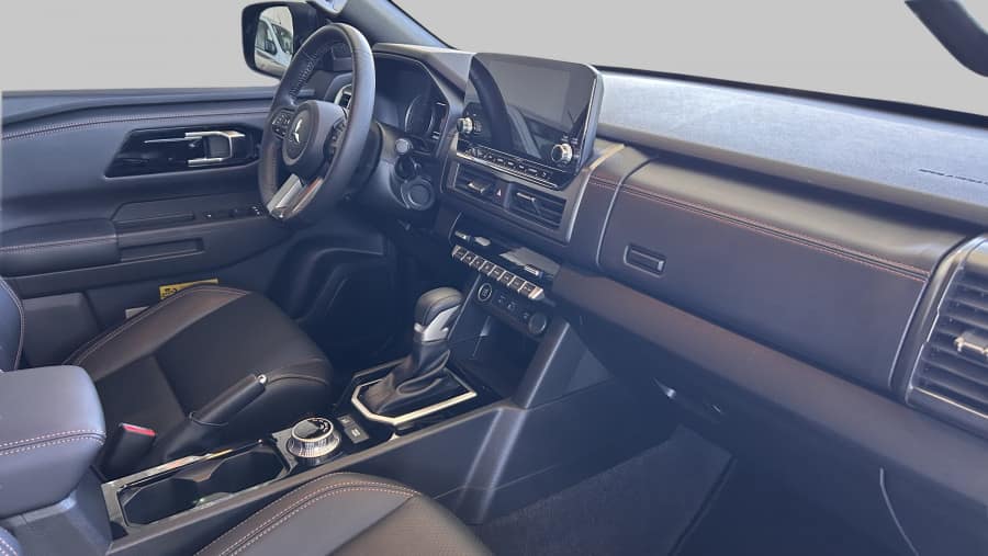 Mitsubishi Nova Triton  2.4 Katana