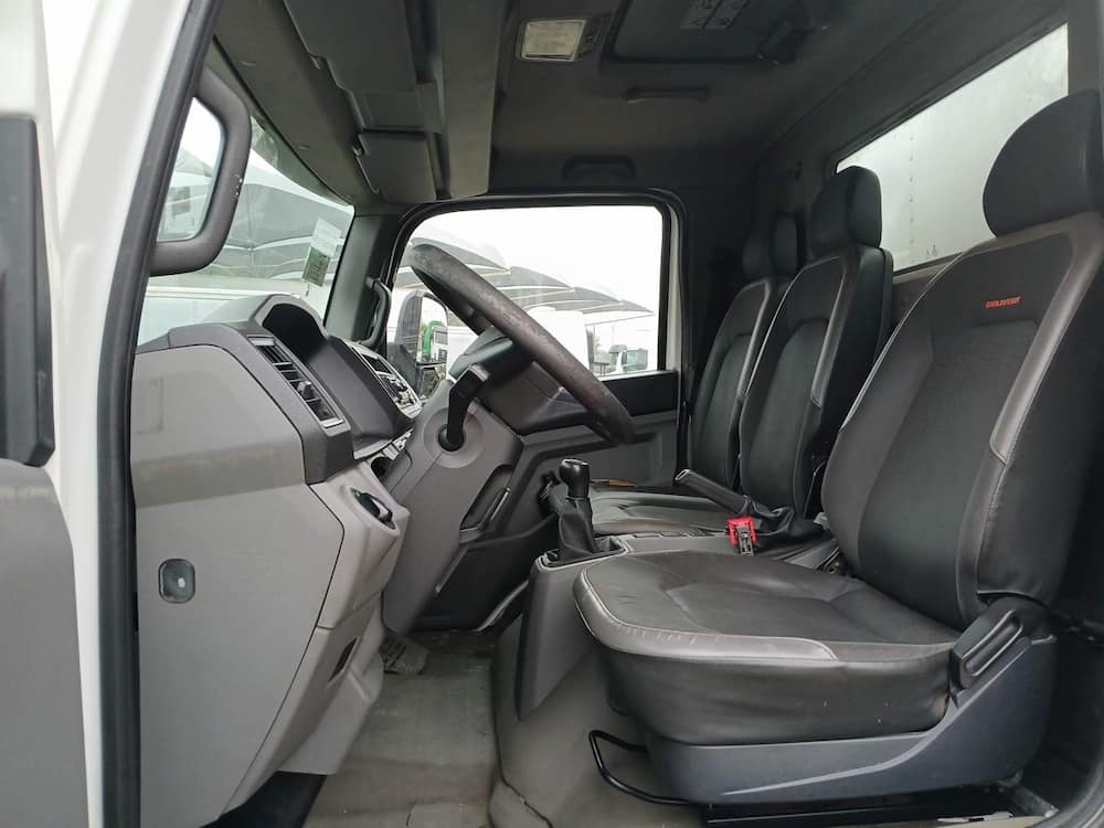 VOLKSWAGEN 6-160 DELIVERY 2P DIESEL E5