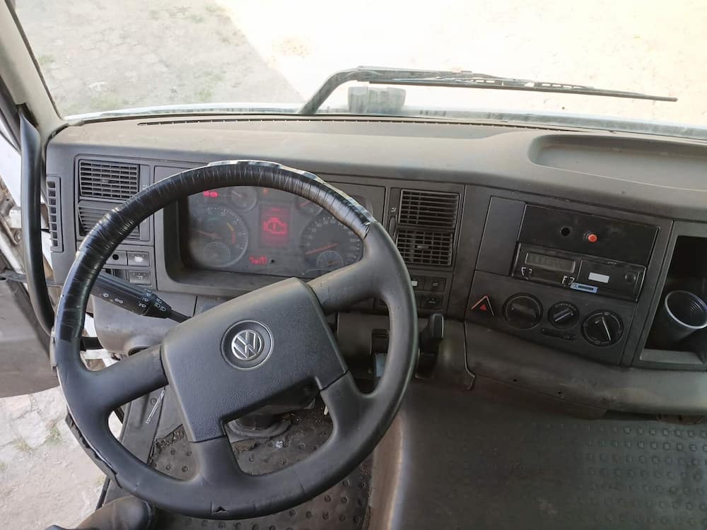 Volkswagen 24-260 E Constel. 6x2 2p (diesel)(E5)