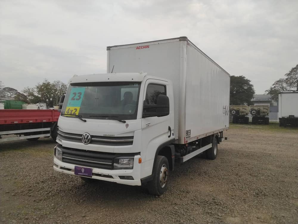 VOLKSWAGEN 11-180 DELIVERY 2P DIESEL E5