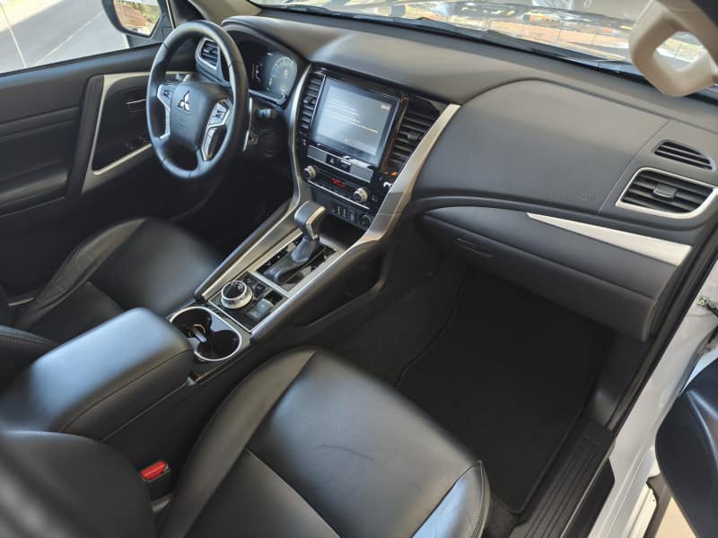 Mitsubishi PAJERO SPORT HPE-S 2.4 DIESEL 4X4 AUT 2024