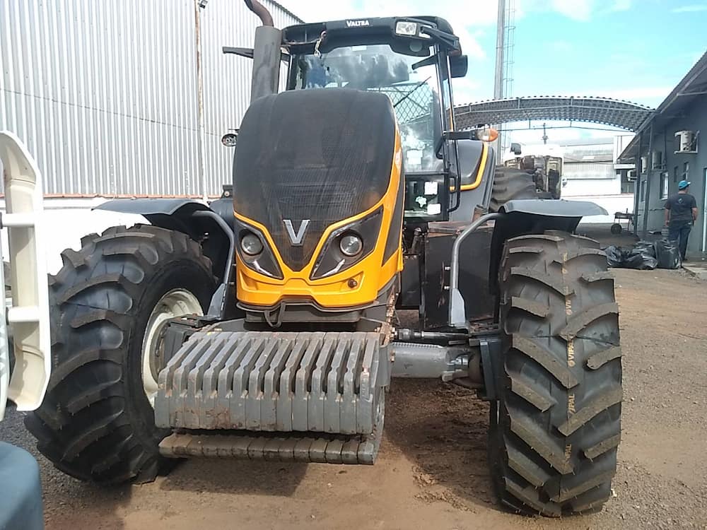 VALTRA BH 224 HiTECH