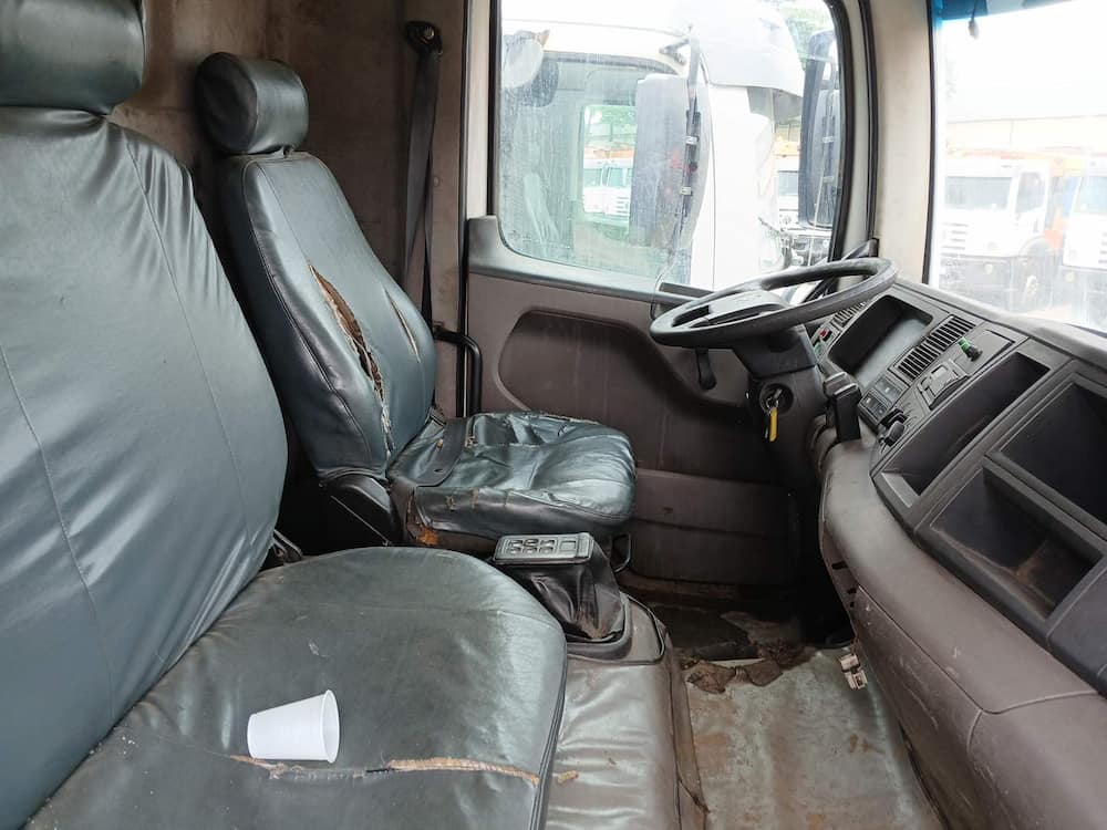 Volkswagen 24-260 E Constel. 6x2 2p (diesel)(E5)