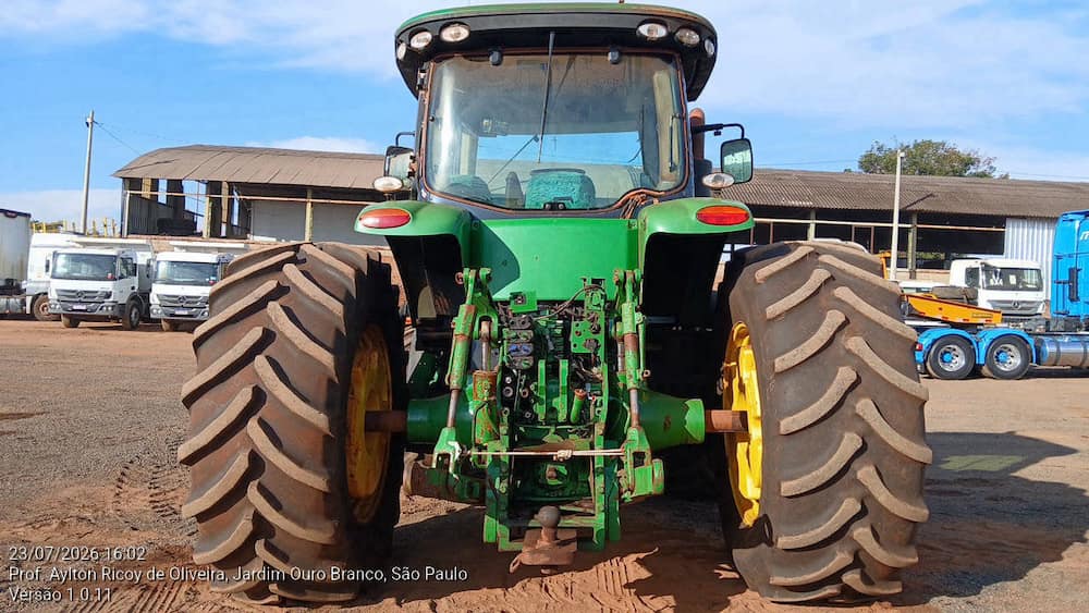 JOHN DEERE 8270R