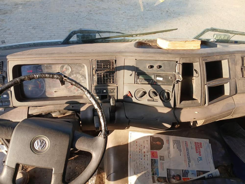 Volkswagen 24-260 E Constel. 6x2 2p (diesel)(E5)