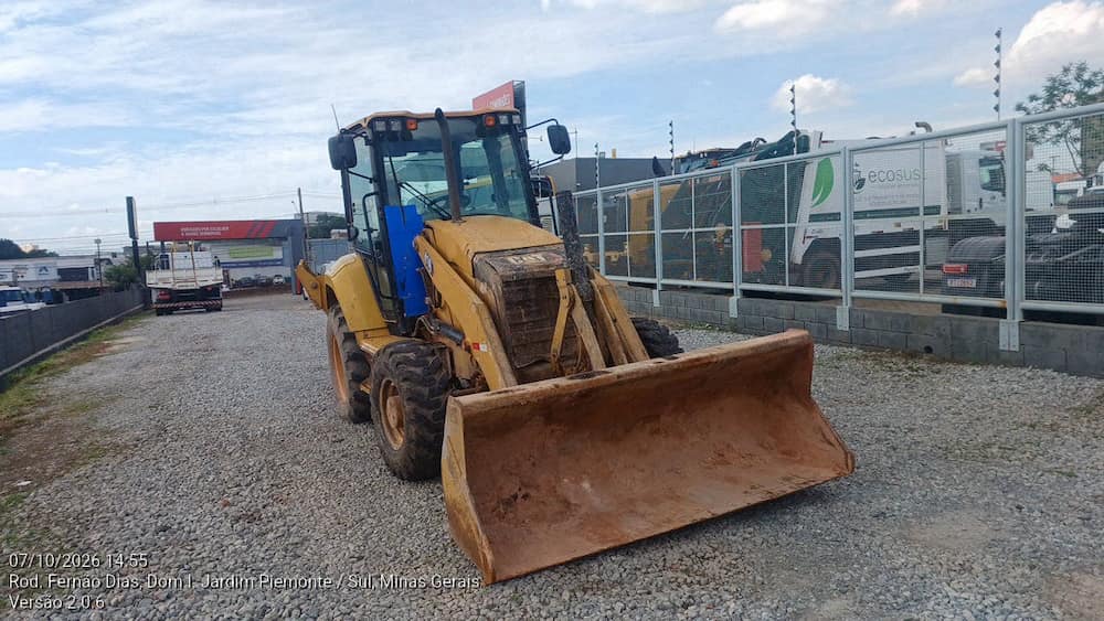 CATERPILLAR RETROESCAVADEIRA 416F