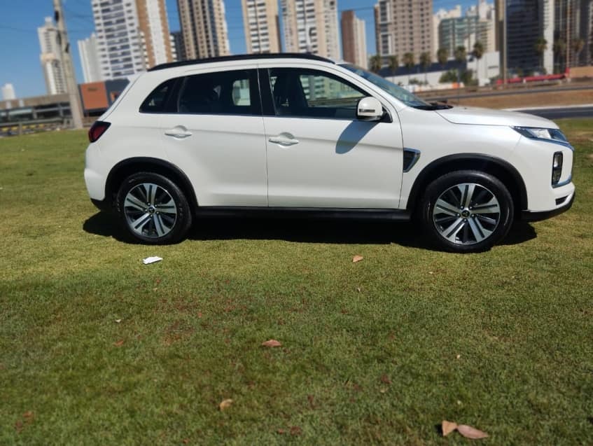 Mitsubishi OUTLANDER SPORT 2.0 MIVEC FLEX HPE AUTOMÁTICO
