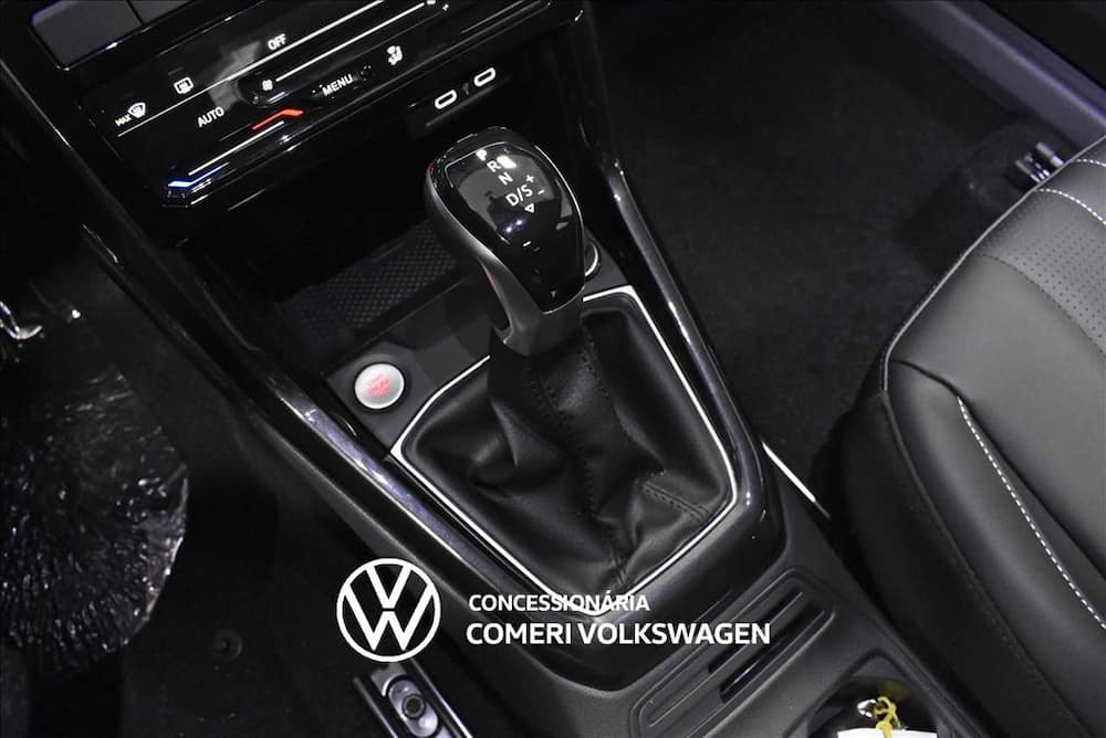 2027 VOLKSWAGEN T-CROSS 1.0 200 TSI TOTAL FLEX COMFORTLINE AUTOMÁTICO