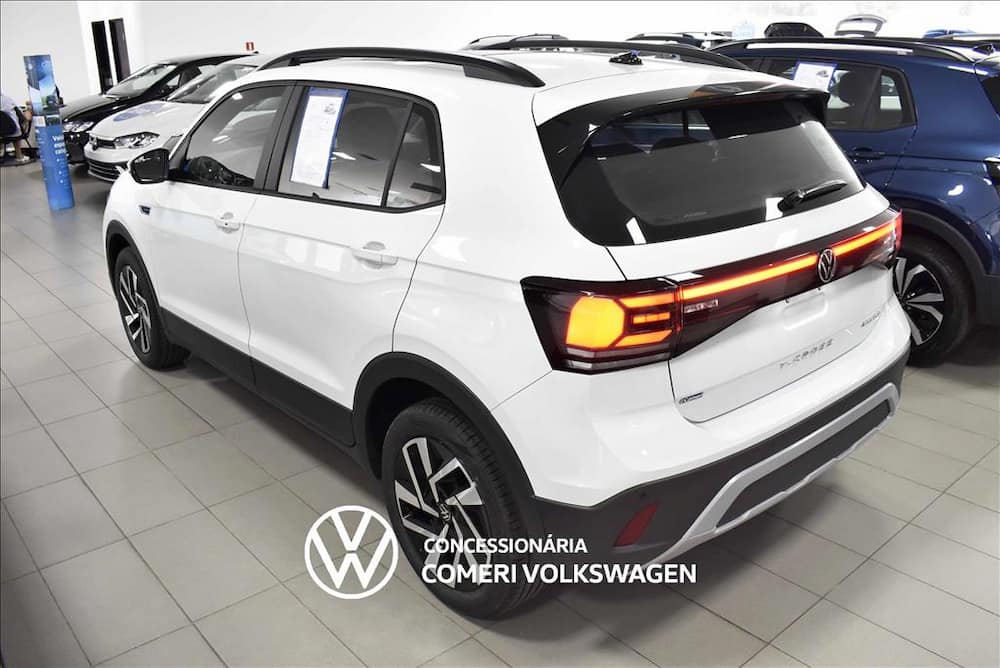 2027 VOLKSWAGEN T-CROSS 1.0 200 TSI TOTAL FLEX COMFORTLINE AUTOMÁTICO