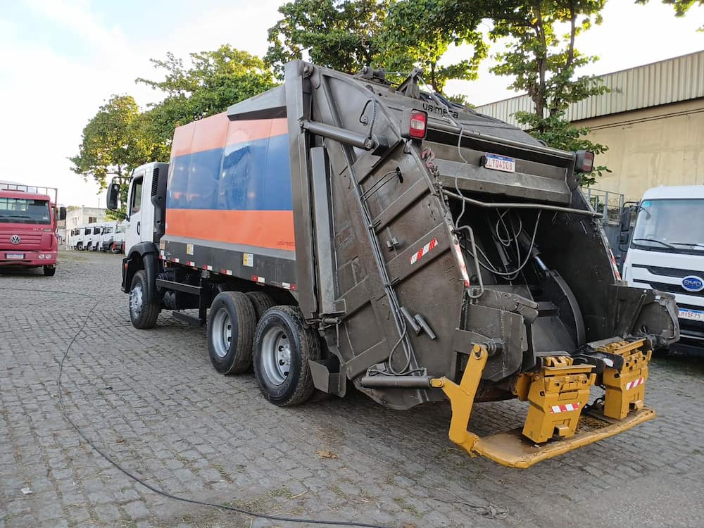 Volkswagen 24-260 E Constel. 6x2 2p (diesel)(E5)