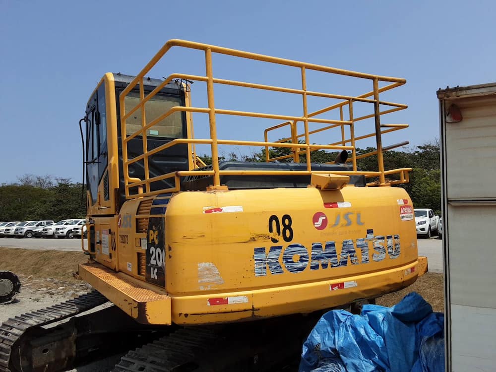 KOMATSU PC 200 LC