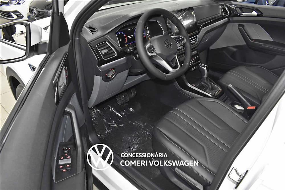 2027 VOLKSWAGEN T-CROSS 1.0 200 TSI TOTAL FLEX COMFORTLINE AUTOMÁTICO
