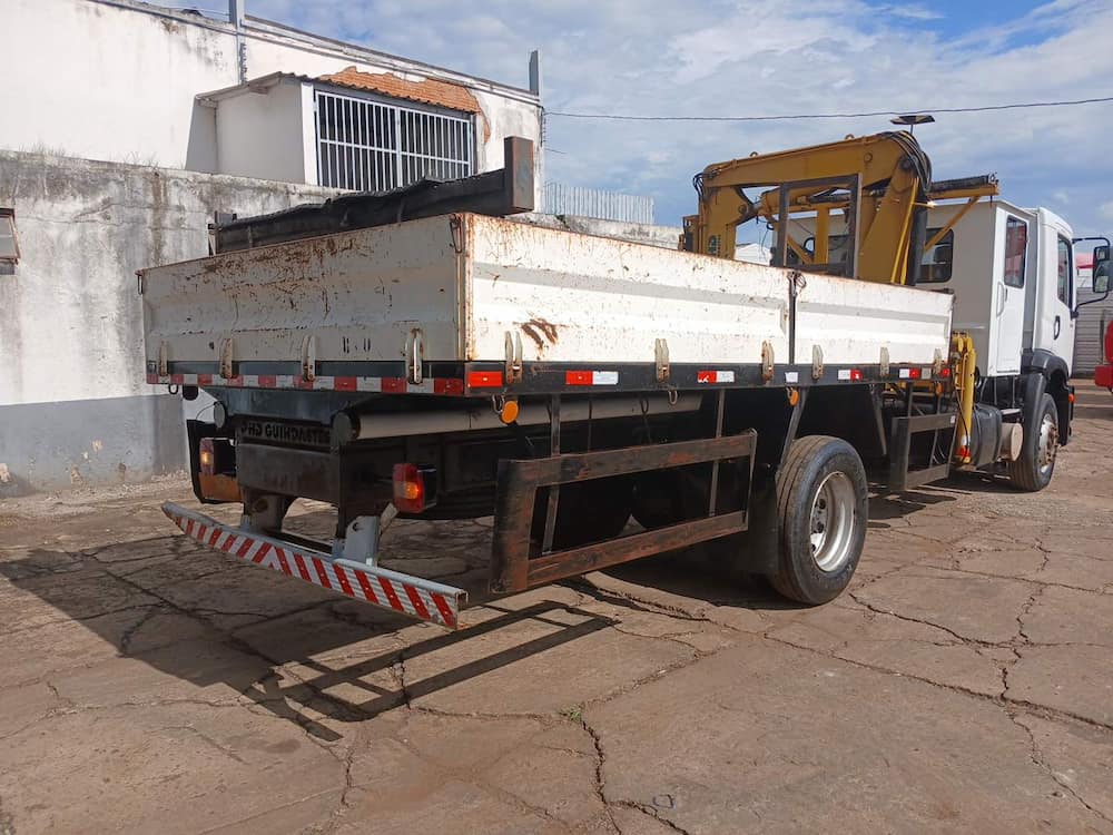 VOLKSWAGEN 15.190 CRM 4X2