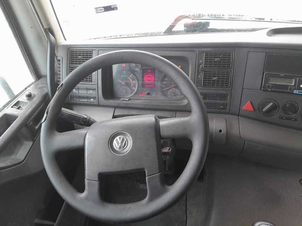 Volkswagen 24.330 Constellation 24.330 E DC