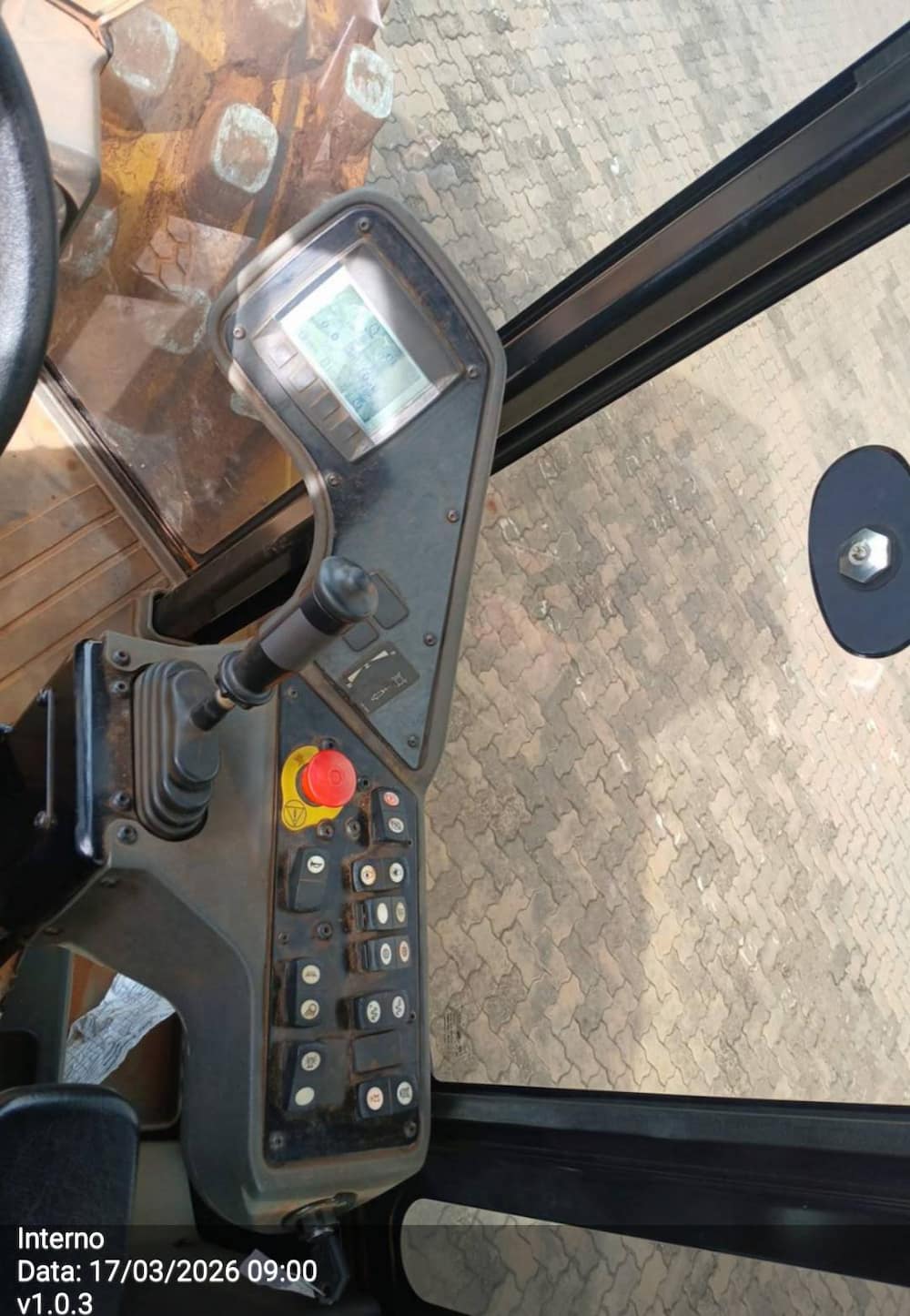CATERPILLAR COMPACTADOR DE SOLO CSB54B