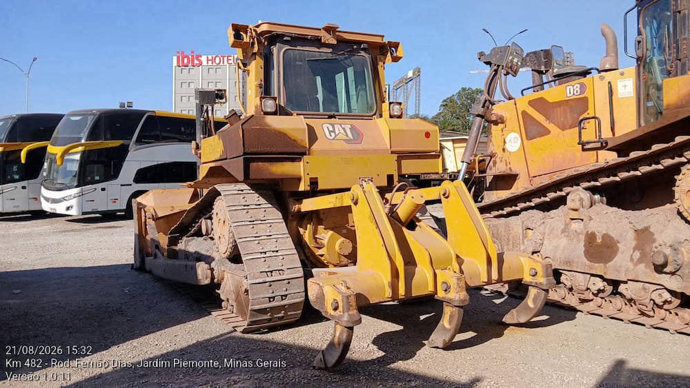 CATERPILLAR TRATOR DE ESTEIRA D6T