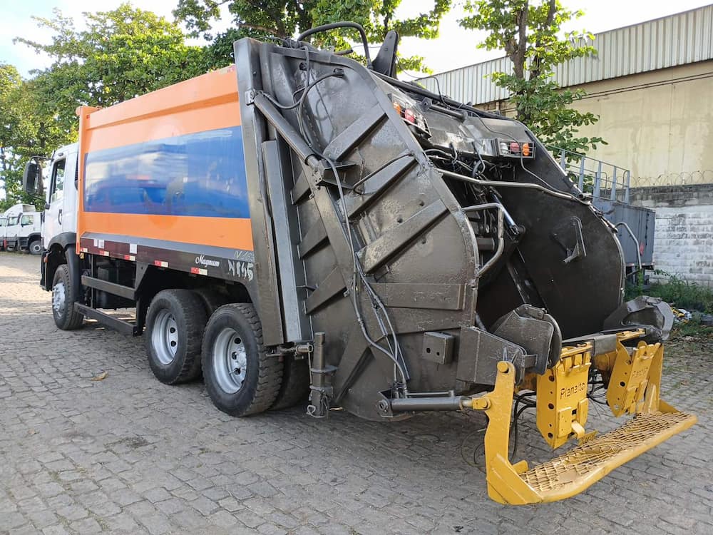 Volkswagen 24-260 E Constel. 6x2 2p (diesel)(E5)
