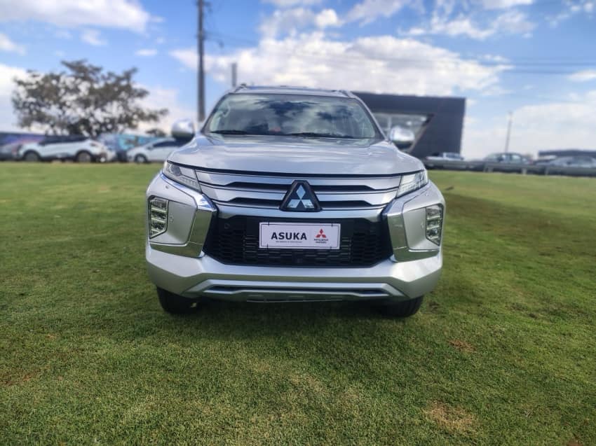 Mitsubishi PAJERO SPORT 2.4 16V MIVEC TURBO DIESEL HPE-S AWD AUTOMÁTICO