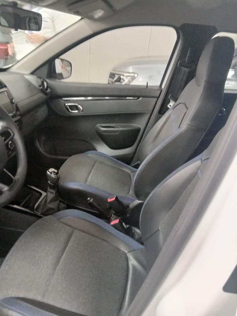 Renault KWID 1.0 12V SCE FLEX INTENSE MANUAL