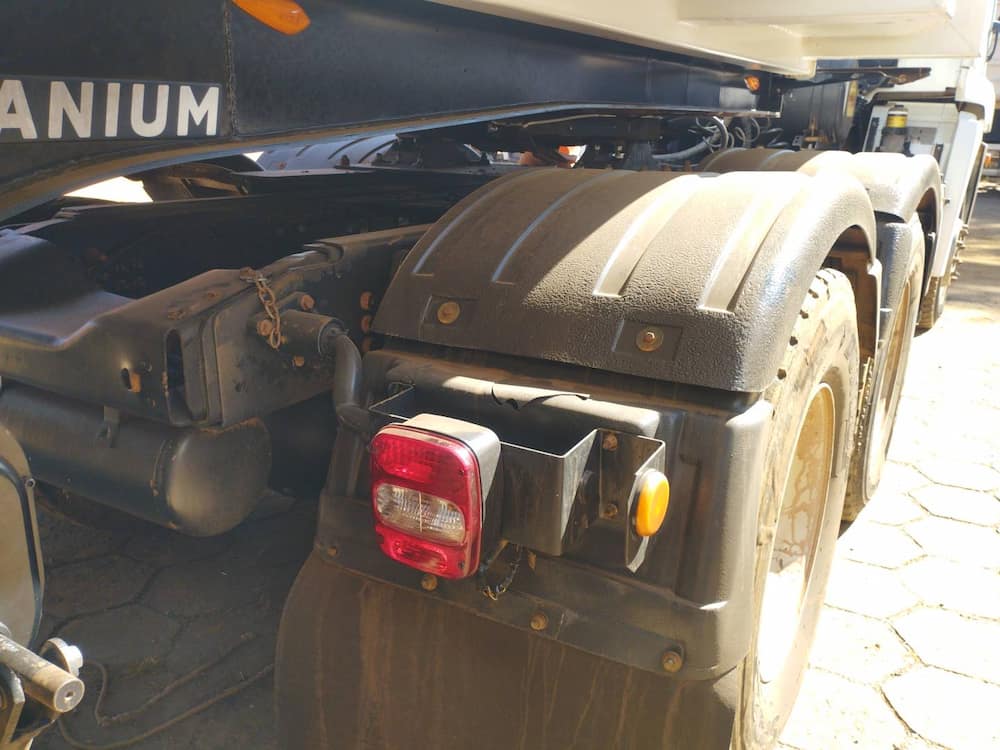 Volkswagen 26.420 Constellation 26.420 E SC Tractor V Tronic