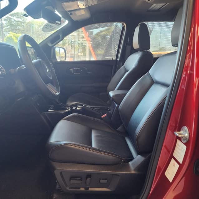 Mitsubishi TRITON 2.4 BITURBO DIESEL CD KATANA 4X4 AUTOMÁTICO 2025/2026
