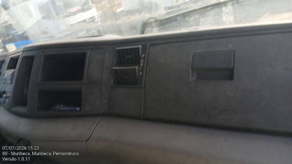 VOLKSWAGEN 31-330 E CONSTEL. 2P DIESEL E5 6X4