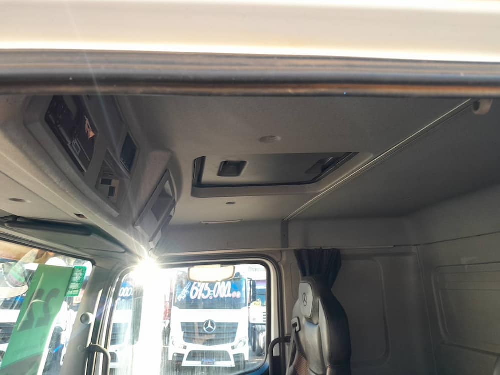 Mercedes-Benz Axor 3344 S (6X4)