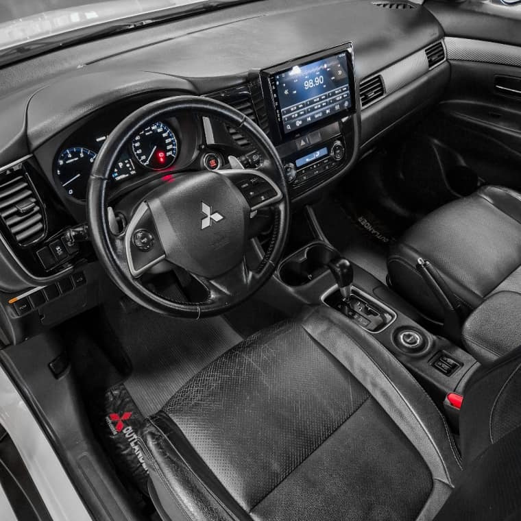 Mitsubishi OUTLANDER 3.0 GT 4X4 V6 24V GASOLINA 4P AUTOMÁTICO 2014/2015