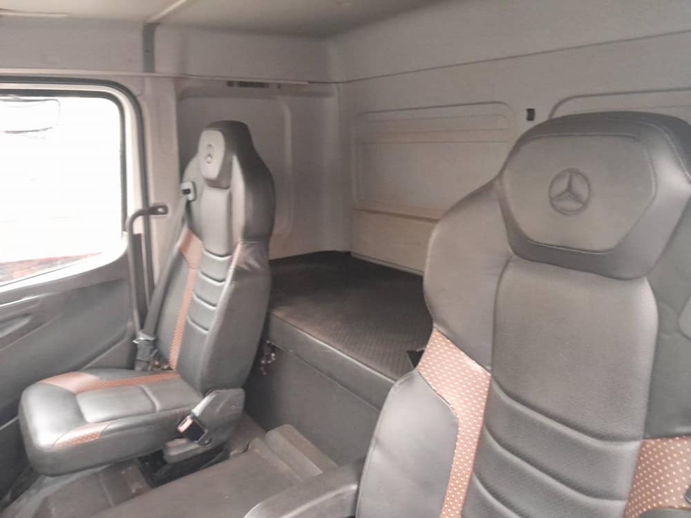 Mercedes-Benz Axor 3344 S (6X4)