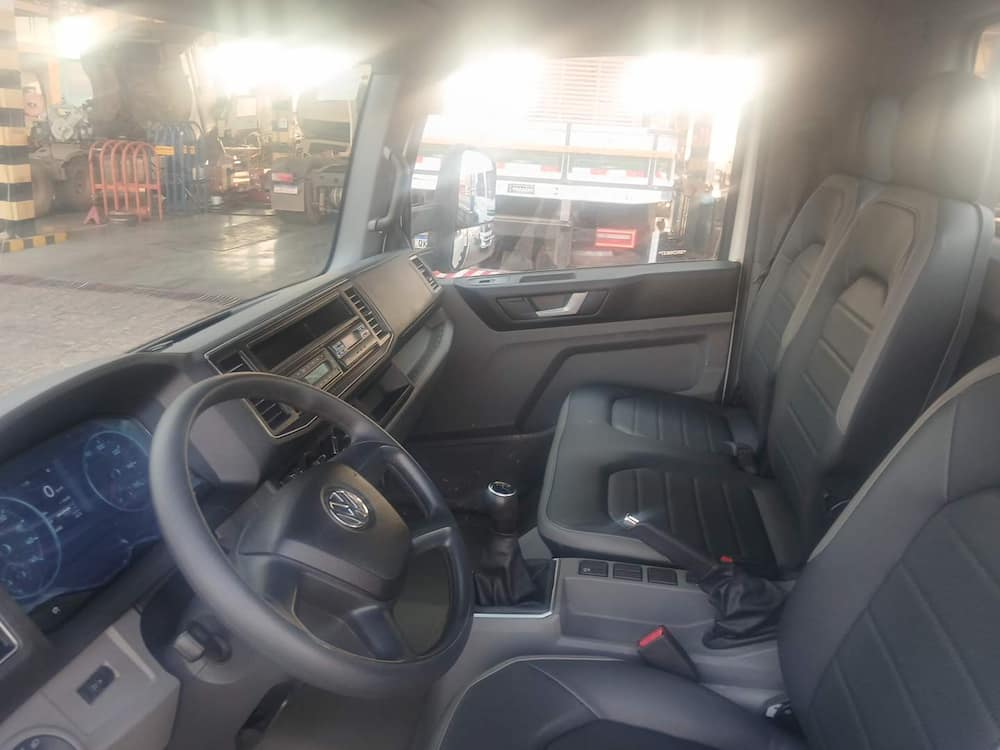 VOLKSWAGEN 6.170 DRF 4X2