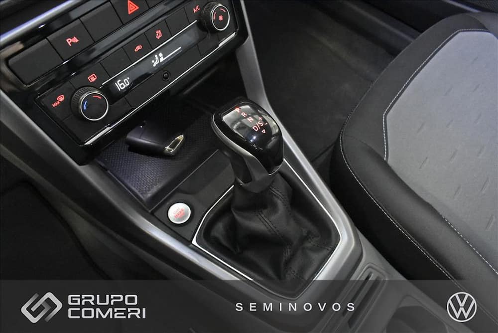 2020 VOLKSWAGEN T-CROSS 1.0 200 TSI TOTAL FLEX COMFORTLINE AUTOMÁTICO