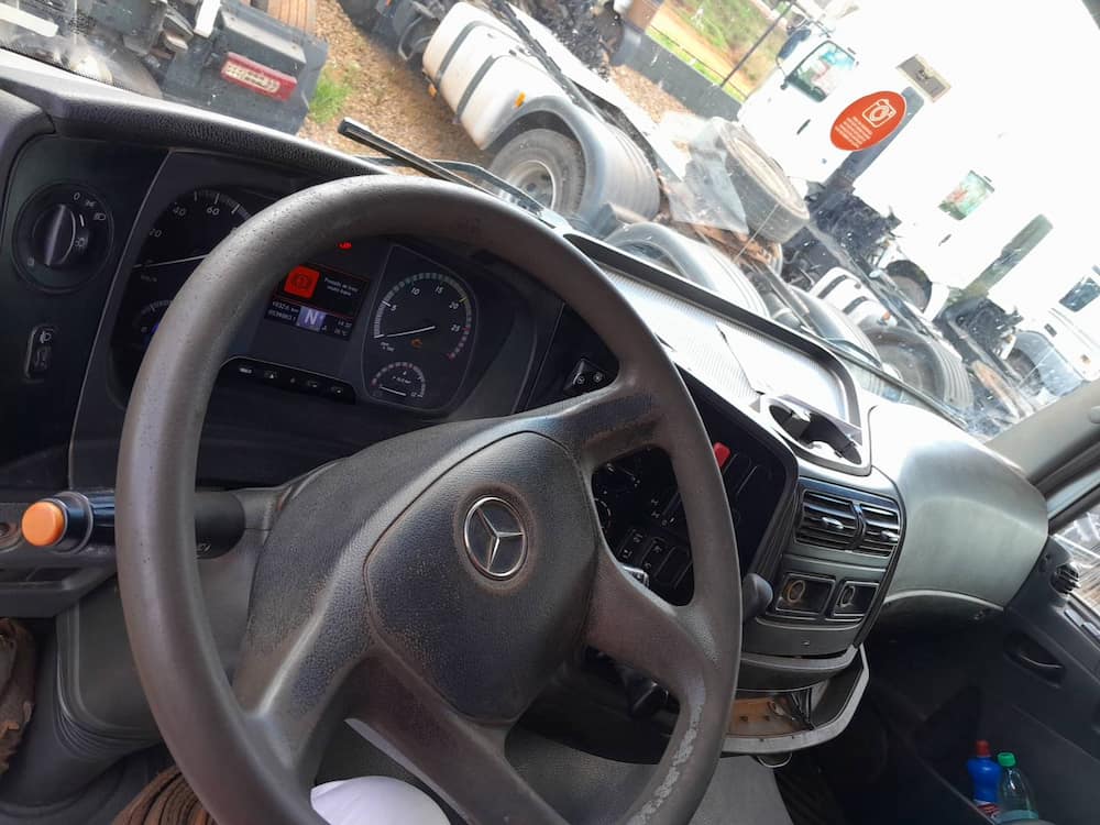 Mercedes-Benz Axor 3344 S (6X4)