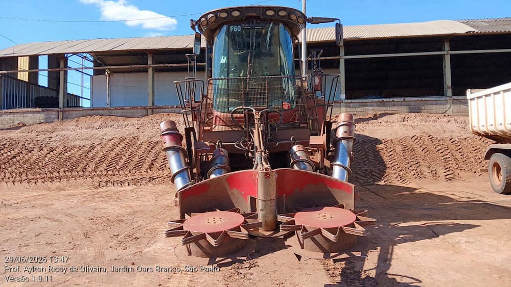 CASE 8810