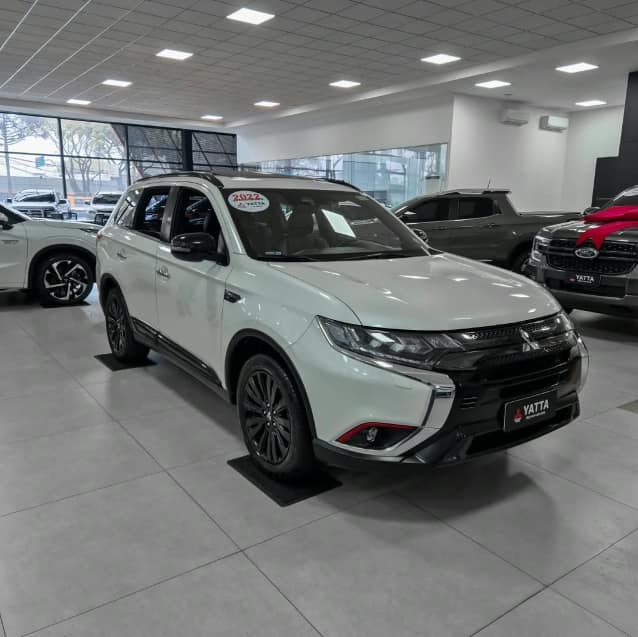 Mitsubishi OUTLANDER 3.0 MIVEC V6 GASOLINA HPE-S BLACK EDITION AWD AUTOMÁTICO 2021/2022