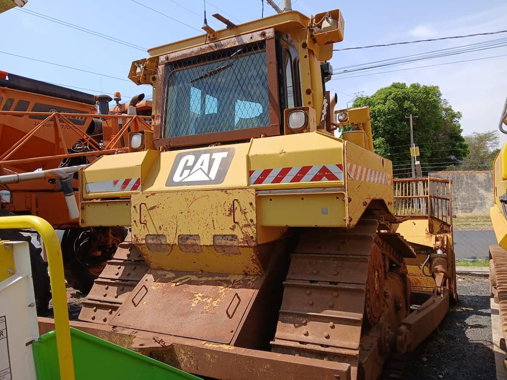 CATERPILLAR D6T