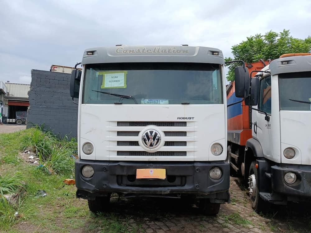 Volkswagen 24-260 E Constel. 6x2 2p (diesel)(E5)